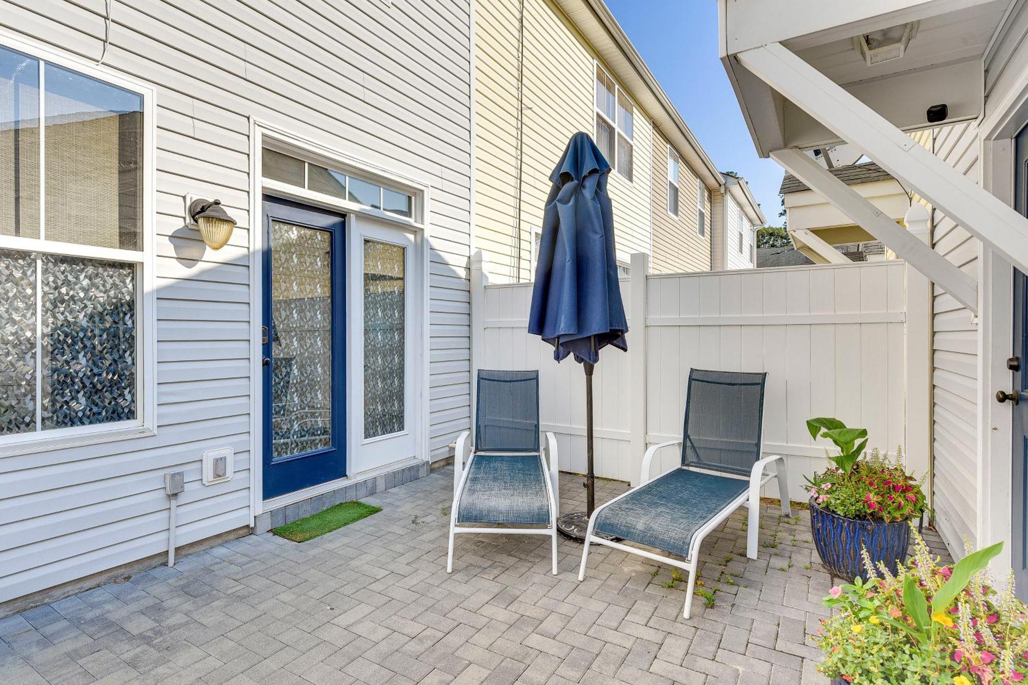 Cheerful Bluffton Townhome 1 Mi To Old Town! Exterior photo