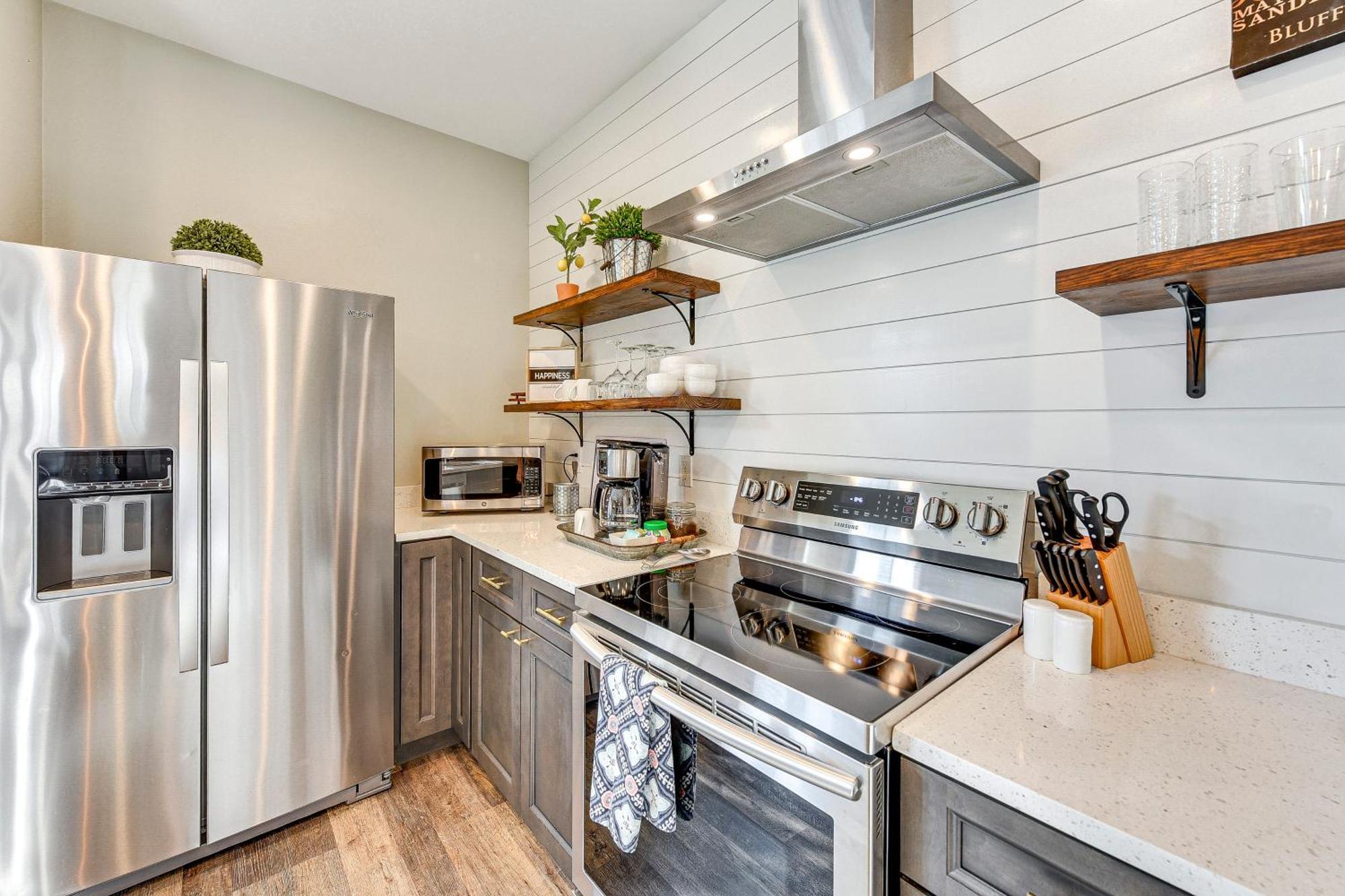 Cheerful Bluffton Townhome 1 Mi To Old Town! Exterior photo